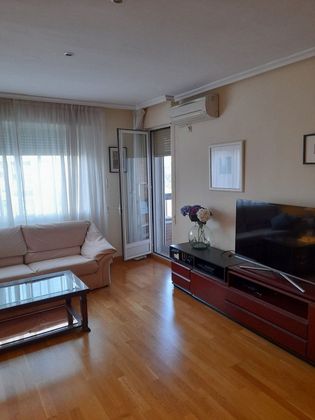 Foto 2 de Pis en venda a Centro - Cáceres de 5 habitacions amb terrassa i garatge