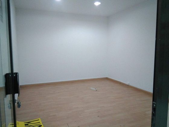 Foto 2 de Local en alquiler en Centro - Cáceres de 28 m²