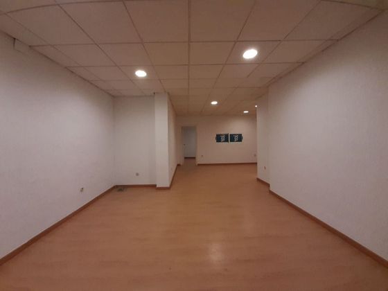 Foto 1 de Oficina en alquiler en Centro - Cáceres de 55 m²