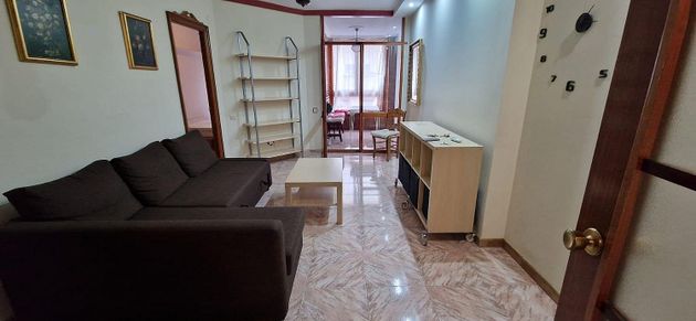 Foto 1 de Pis en lloguer a Centro - Cáceres de 1 habitació amb garatge i mobles