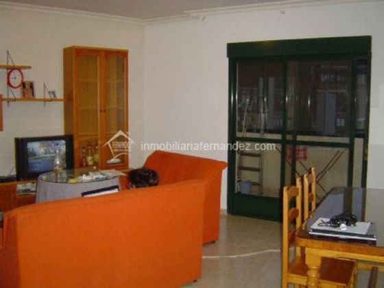 Foto 2 de Piso en alquiler en Centro - Cáceres de 5 habitaciones con terraza y muebles