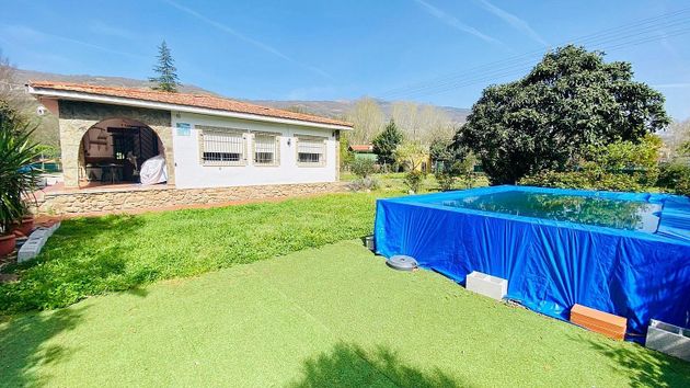 Foto 1 de Casa rural en venda a Casas del Castañar de 3 habitacions amb terrassa i piscina