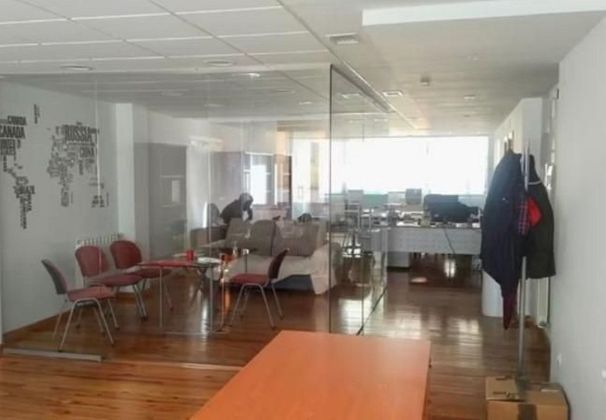 Foto 2 de Oficina en venda a Centro - Cáceres amb aire acondicionat i calefacció