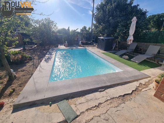 Foto 1 de Casa en venda a Olocau de 4 habitacions amb terrassa i piscina
