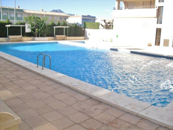 Foto 1 de Chalet en venta en Playa de Gandia de 5 habitaciones con terraza y piscina