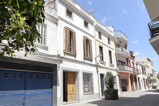 Foto 2 de Chalet en venta en Premià de Mar de 5 habitaciones con terraza y balcón