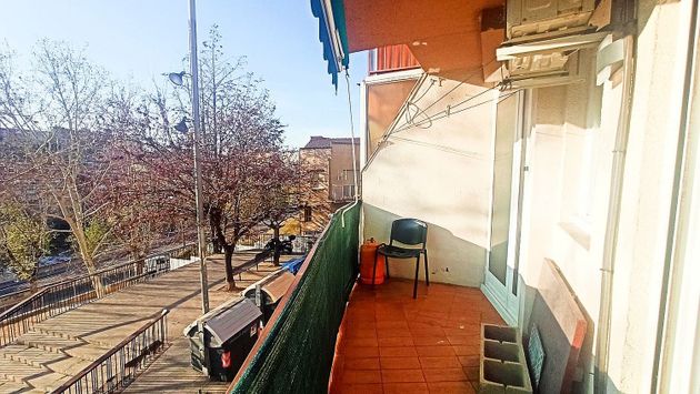 Foto 1 de Piso en venta en Centre - Rubí de 3 habitaciones con terraza y balcón