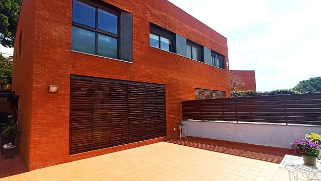 Foto 1 de Venta de casa en Ametlla del Vallès, l´ de 4 habitaciones con terraza y piscina