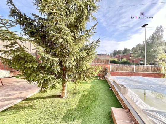 Foto 1 de Venta de chalet en Begues de 7 habitaciones con terraza y piscina