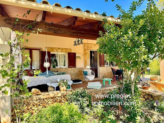 Foto 1 de Venta de casa rural en Santa Margalida de 2 habitaciones con terraza y piscina