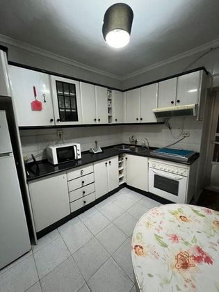 Foto 1 de Venta de casa en Herencia de 6 habitaciones con garaje y calefacción