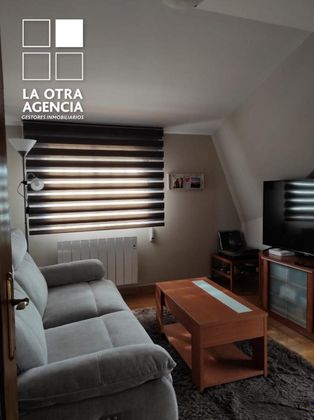 Foto 2 de Chalet en venta en Cabral - Candeán de 8 habitaciones con terraza y garaje