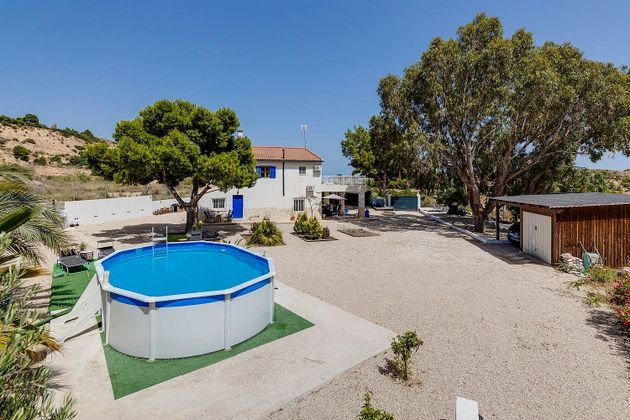 Foto 2 de Casa rural en venta en Crevillent de 6 habitaciones con terraza y piscina