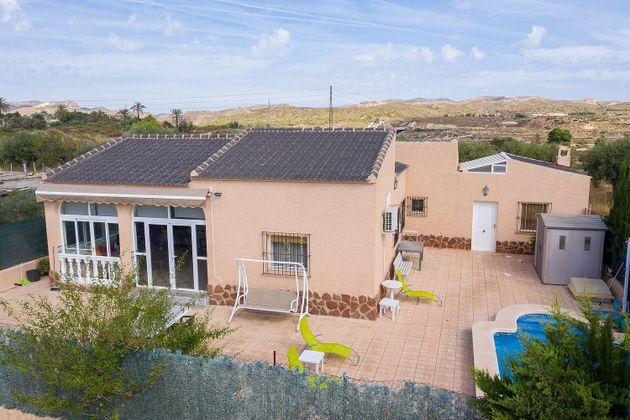 Foto 1 de Xalet en venda a Peña de las Águilas de 3 habitacions amb terrassa i piscina