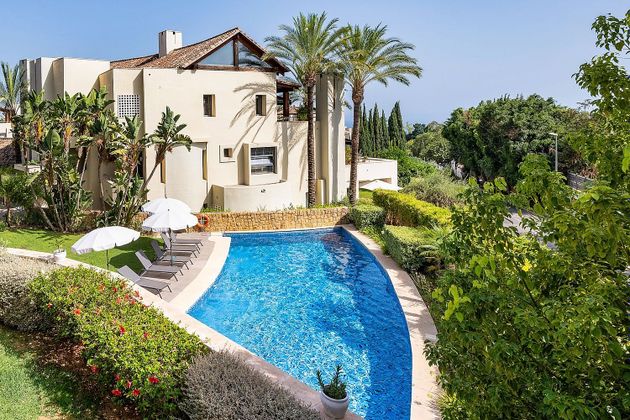 Foto 2 de Pis en venda a calle Montemenor de 3 habitacions amb terrassa i piscina
