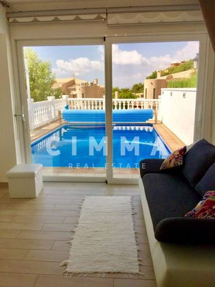 Foto 2 de Casa adossada en venda a Altea Hills de 4 habitacions amb terrassa i piscina