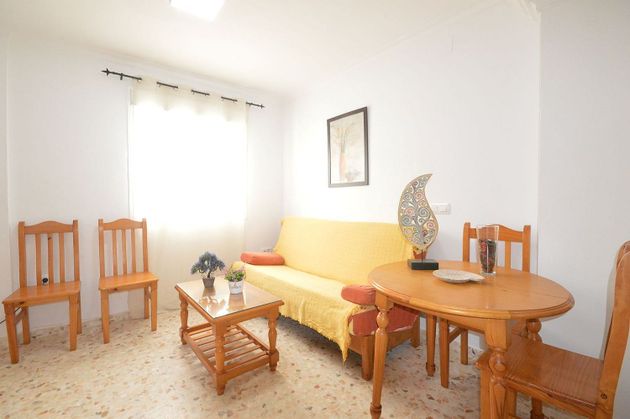 Foto 2 de Alquiler de piso en calle San Pablo de 1 habitación con muebles y aire acondicionado