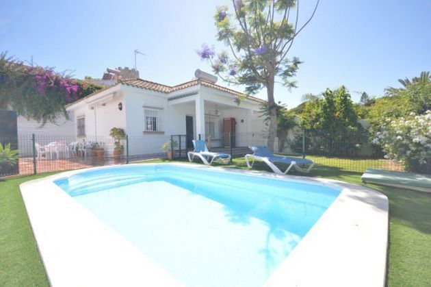Foto 1 de Casa en lloguer a calle Fuente del Gallo de 2 habitacions amb terrassa i piscina