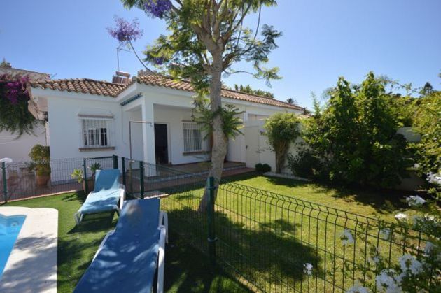 Foto 2 de Casa en lloguer a calle Fuente del Gallo de 2 habitacions amb terrassa i piscina