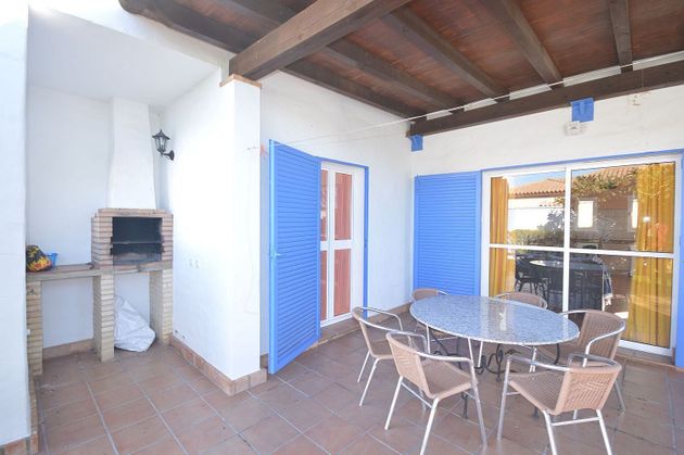 Foto 1 de Xalet en lloguer a calle Diseminado Cosalgarrobillos Conil de L de 2 habitacions amb terrassa i piscina