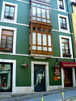 Foto 2 de Piso en alquiler en plaza San Roque de 2 habitaciones con garaje y muebles