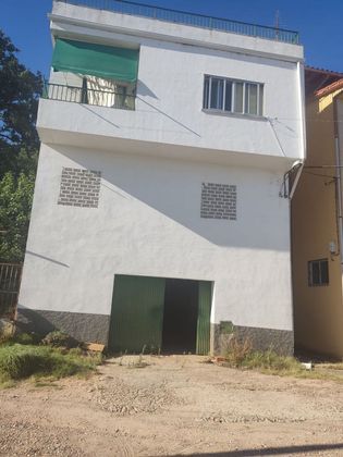 Foto 2 de Chalet en venta en Jarandilla de la Vera de 4 habitaciones con terraza y garaje