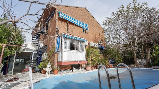 Foto 1 de Xalet en venda a Corralejos - Campo de las Naciones de 6 habitacions amb terrassa i piscina