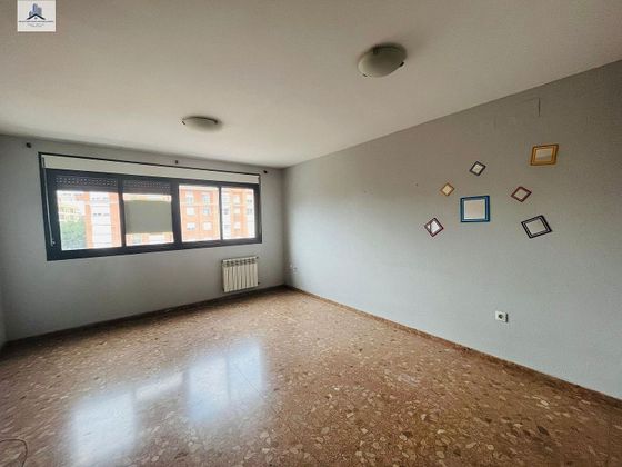 Foto 2 de Pis en venda a Centro - Castellón de la Plana de 2 habitacions amb garatge i calefacció