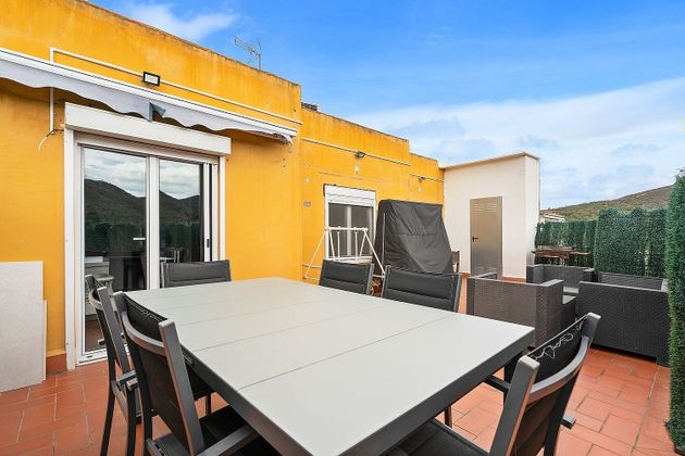 Foto 2 de Àtic en venda a Mas Rampinyó - Carrerada de 3 habitacions amb terrassa i aire acondicionat