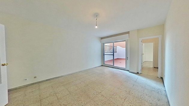 Foto 1 de Pis en venda a calle Peña Trevinca de 4 habitacions amb terrassa i garatge