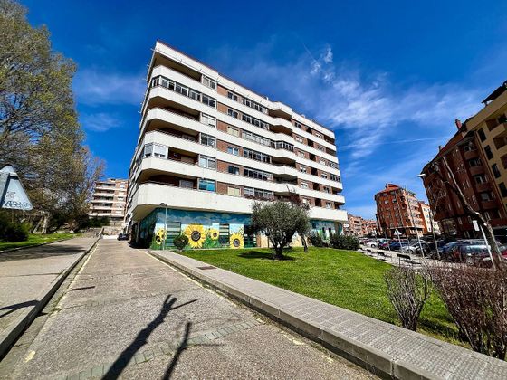 Foto 1 de Pis en venda a calle Bajada Tres Árboles de 3 habitacions amb terrassa i garatge