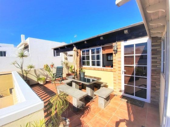Foto 1 de Casa en venda a Playa Honda de 3 habitacions amb terrassa i balcó