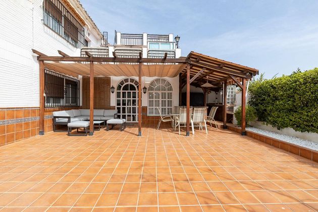 Foto 1 de Chalet en alquiler en Albolote de 4 habitaciones con terraza y piscina