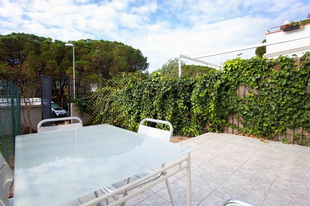 Foto 2 de Estudi en venda a calle Pere Serafin amb terrassa i jardí