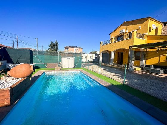 Foto 2 de Xalet en venda a calle Tigre de 4 habitacions amb terrassa i piscina
