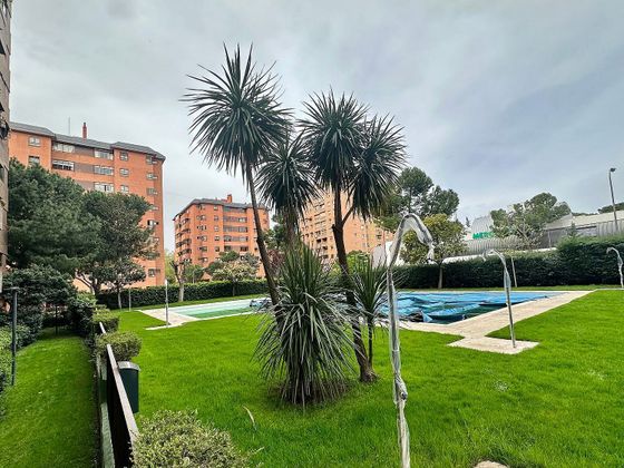 Foto 1 de Pis en lloguer a La Paz de 3 habitacions amb piscina i garatge