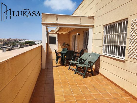 Foto 1 de Àtic en lloguer a Las Salinas de 3 habitacions amb terrassa i piscina