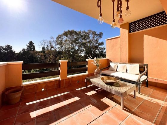Foto 1 de Venta de ático en Cabo Pino - Reserva de Marbella de 4 habitaciones con terraza y piscina