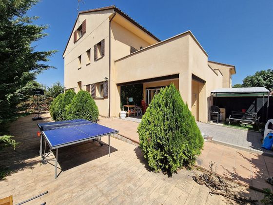 Foto 1 de Venta de casa en calle Tentetieso de 3 habitaciones con terraza y jardín