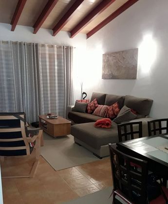 Foto 2 de Piso en alquiler en Escorca de 2 habitaciones con terraza y muebles