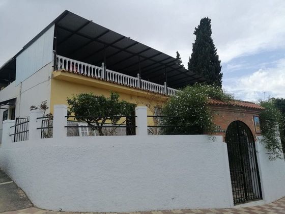 Foto 2 de Casa adossada en venda a Cártama de 4 habitacions amb terrassa i jardí