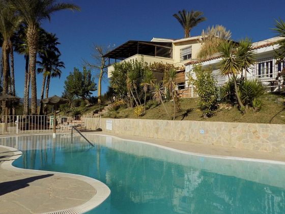 Foto 1 de Local en venda a Coín amb terrassa i piscina
