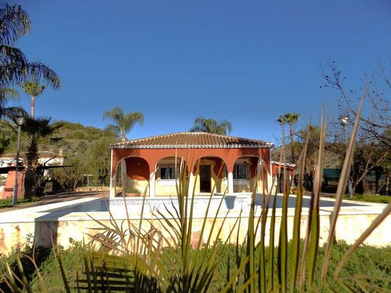 Foto 1 de Casa rural en venda a Coín de 6 habitacions amb terrassa i piscina