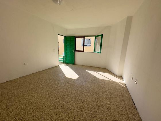 Foto 1 de Edifici en venda a Buenavista-Rosa Vila de 220 m²