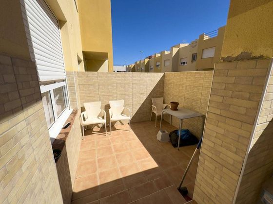 Foto 2 de Venta de casa adosada en La Charca-Majada Marcial de 3 habitaciones con terraza