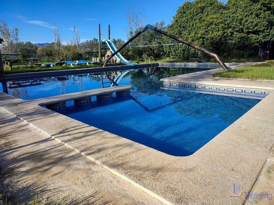 Foto 1 de Casa rural en venda a Ardiaca - La Llosa de 7 habitacions amb terrassa i piscina