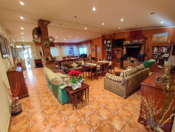 Foto 2 de Casa rural en venda a Ardiaca - La Llosa de 7 habitacions amb terrassa i piscina