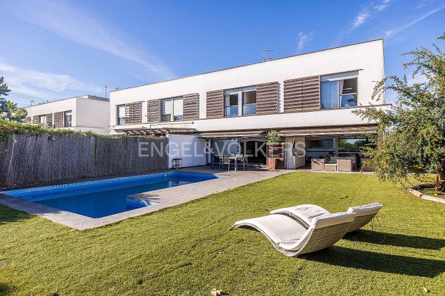 Foto 1 de Chalet en venta en La Paz de 6 habitaciones con terraza y piscina