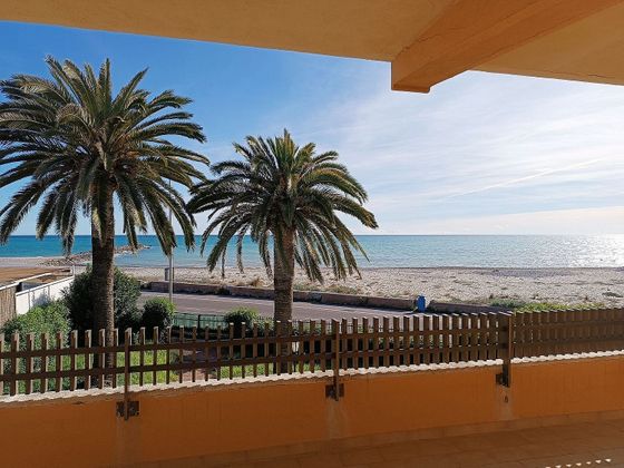 Foto 2 de Xalet en venda a Playa de Almazora-Ben Afeli de 9 habitacions amb terrassa i jardí