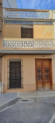 Foto 1 de Xalet en venda a Centro - Almazora/Almassora de 4 habitacions amb terrassa i garatge